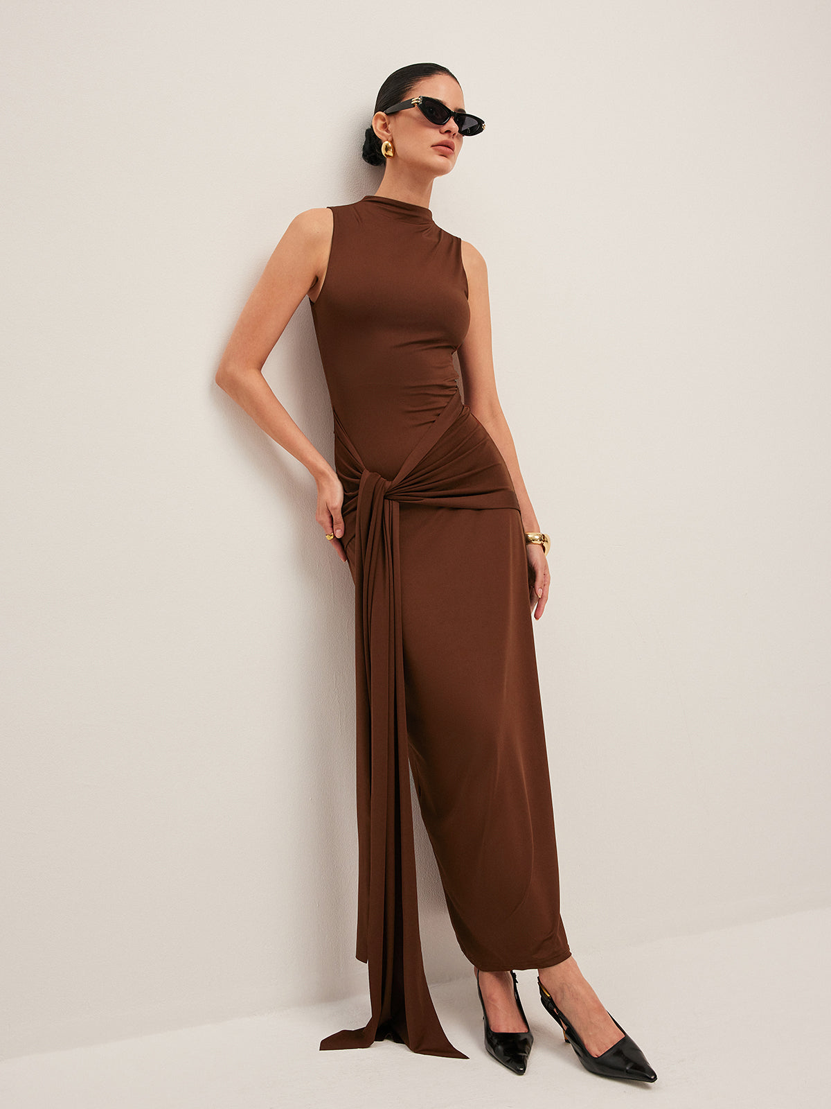 Hazel Doe Haven Brown Twisted Knot Crew Neck Sleeveless Jersey Maxi Dress 04